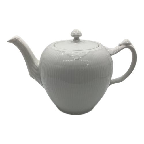 ROYAL COPENHAGEN (ロイヤル・コペンハーゲン) ティーポット 143 USED ホワイトフルーテッド・ハーフレース