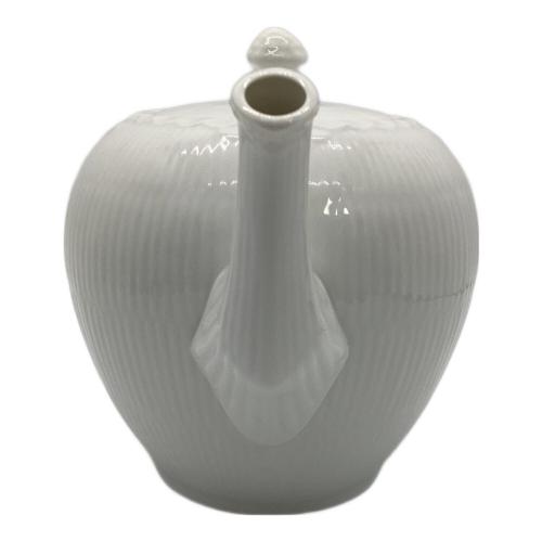 ROYAL COPENHAGEN (ロイヤル・コペンハーゲン) ティーポット 143 USED ホワイトフルーテッド・ハーフレース