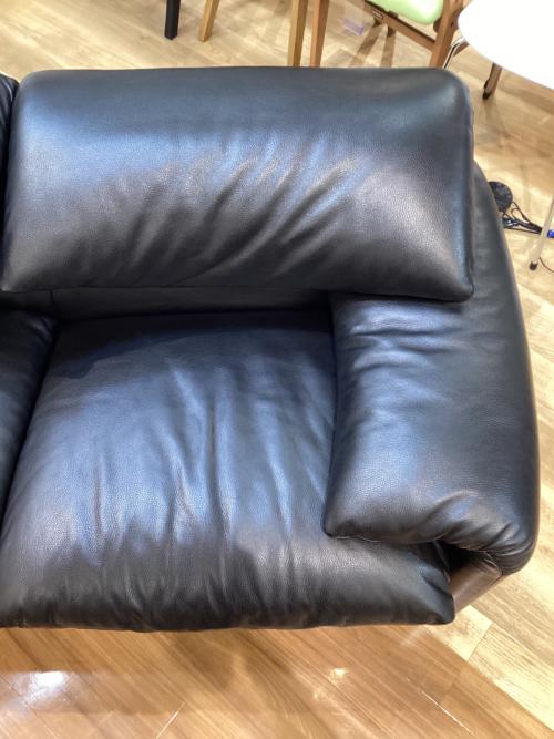 CASSINA (カッシーナ) 3人掛けソファー ブラック MARALUNGA