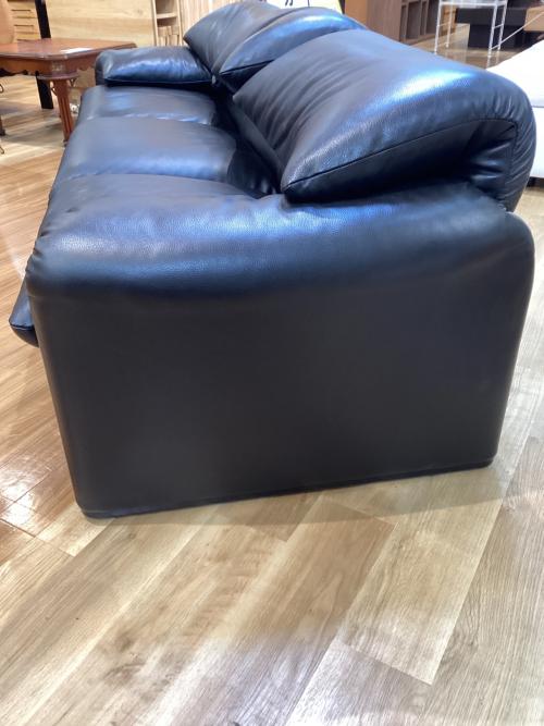 CASSINA (カッシーナ) 3人掛けソファー ブラック MARALUNGA