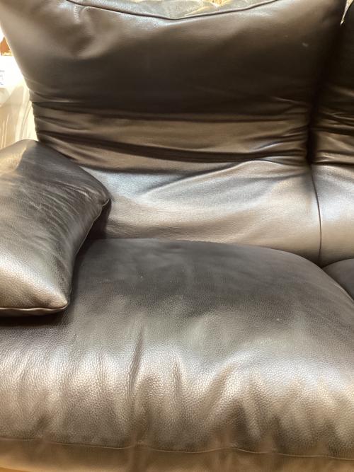 CASSINA (カッシーナ) 3人掛けソファー ブラック MARALUNGA