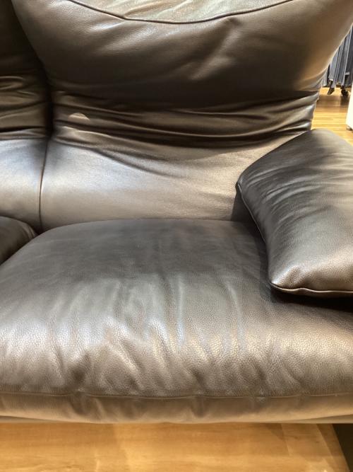 CASSINA (カッシーナ) 3人掛けソファー ブラック MARALUNGA