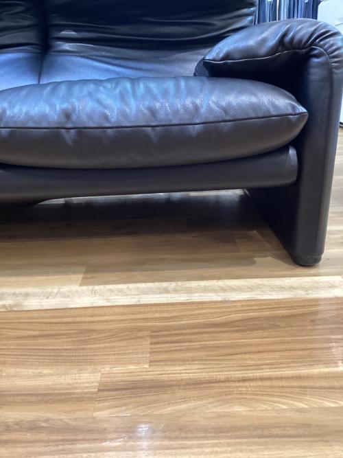 CASSINA (カッシーナ) 3人掛けソファー ブラック MARALUNGA