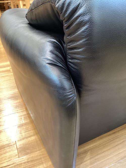 CASSINA (カッシーナ) 3人掛けソファー ブラック MARALUNGA