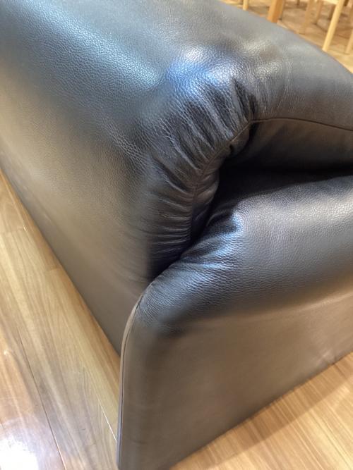 CASSINA (カッシーナ) 3人掛けソファー ブラック MARALUNGA