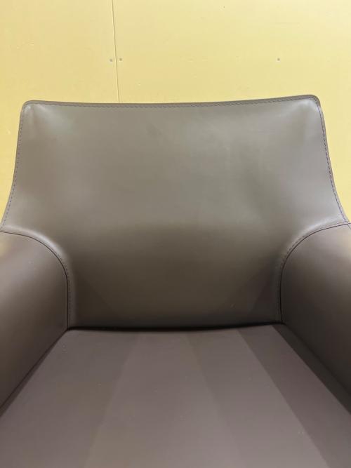 CASSINA (カッシーナ) アームチェアー ブラウン CAB
