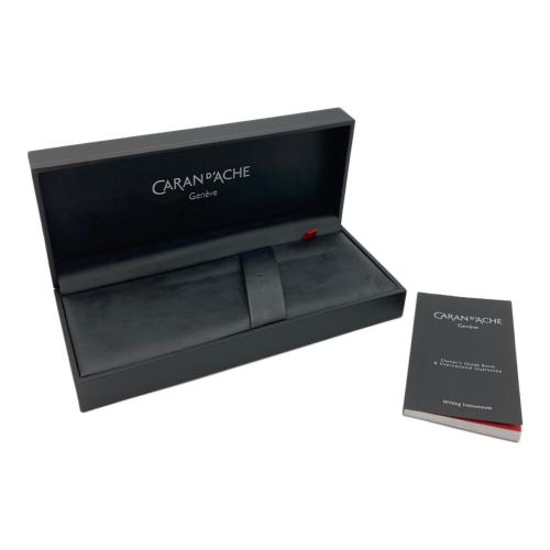 CARAN d'ACHE (カランダッシュ) ペンセット