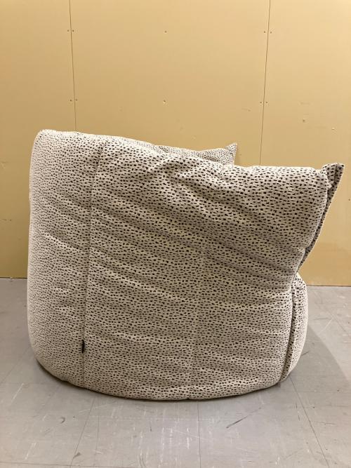 ligne roset (リーンロゼ) 1人掛けソファー ホワイト ロゼ