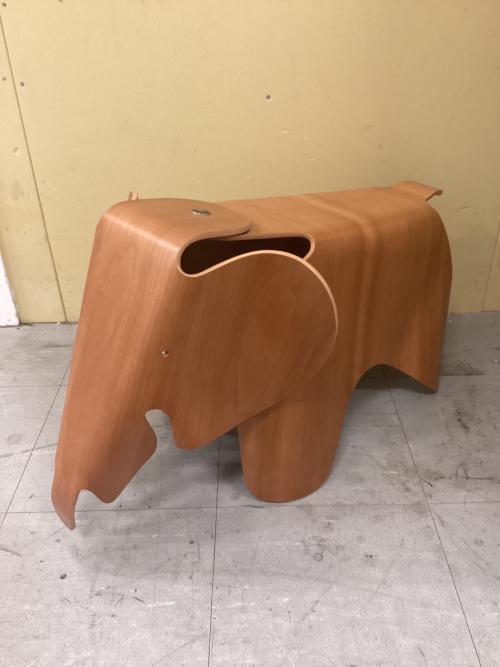 Vitra (ヴィトラ) スツール プライウッド仕様 ブラウン Eamas Elephant