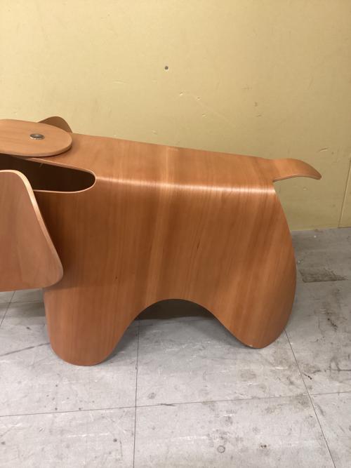 Vitra (ヴィトラ) スツール プライウッド仕様 ブラウン Eamas Elephant