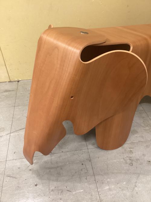 Vitra (ヴィトラ) スツール プライウッド仕様 ブラウン Eamas Elephant
