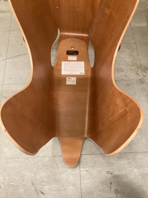 Vitra (ヴィトラ) スツール プライウッド仕様 ブラウン Eamas Elephant