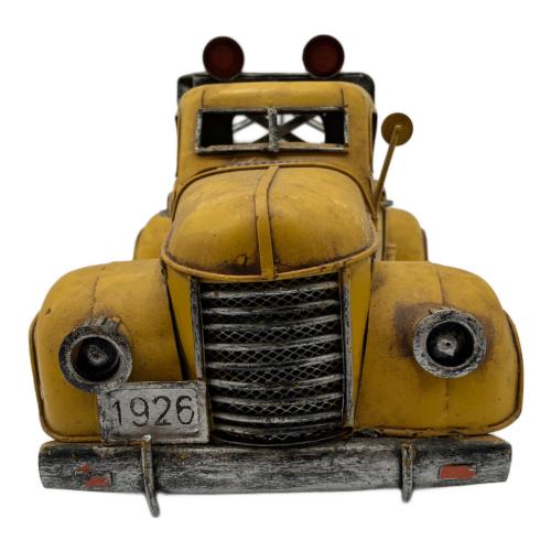 ブリキ レッカー車