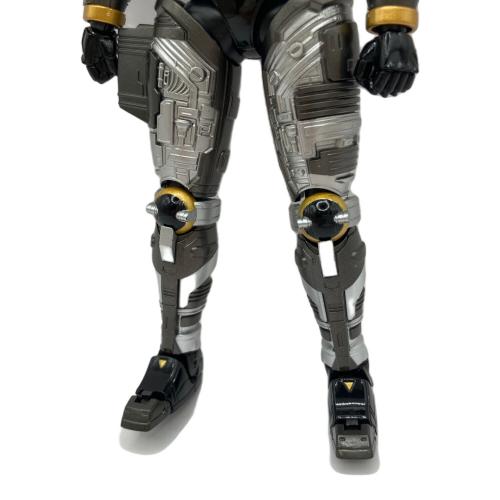 BANDAI (バンダイ) S.H.Figuarts 重甲ビーファイター BLACK BEET フィギュア
