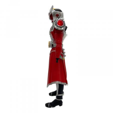 BANDAI (バンダイ) S.H.Figuarts 仮面ライダーウィザードフレイム