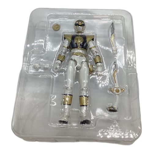 S.H.Figuarts (エス・エイチ・フィギュアーツ) キバレンジャー