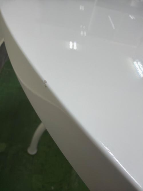 ligne roset (リーンロゼ) ダイニングテーブル ホワイト