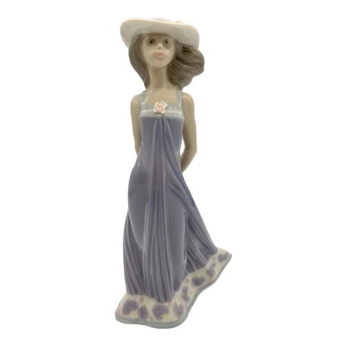 LLADRO (リヤドロ) 箱付きフィギュリン 少女スーザン