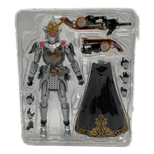 BANDAI (バンダイ) 仮面ライダー鎧武 極アームズ フィギュア S.H.Figuarts
