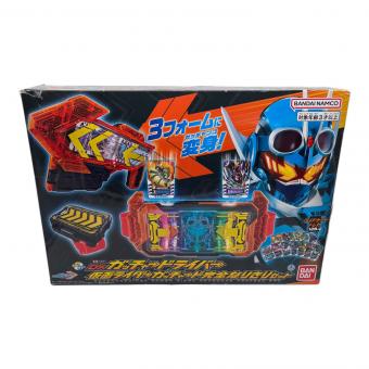 仮面ライダーガッチャード (カメンライダーガッチャード) DXガッチャードライバー仮面ライダーガッチャード完全なりきりセット 仮面ライダー