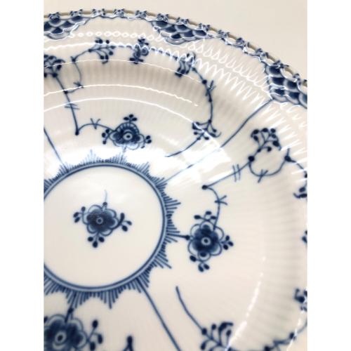 ROYAL COPENHAGEN (ロイヤル・コペンハーゲン) プレート ブルーフルーテッド・フルレース