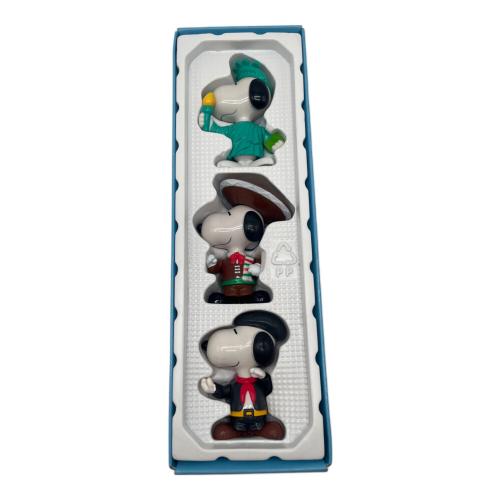 SNOOPY (スヌーピー) スヌーピー ワールドツアー2 キャラクターグッズ　マクドナルド　ハッピーセット　90ｓ