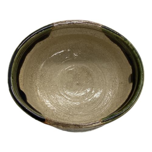 織部焼 (オリベヤキ) 抹茶碗