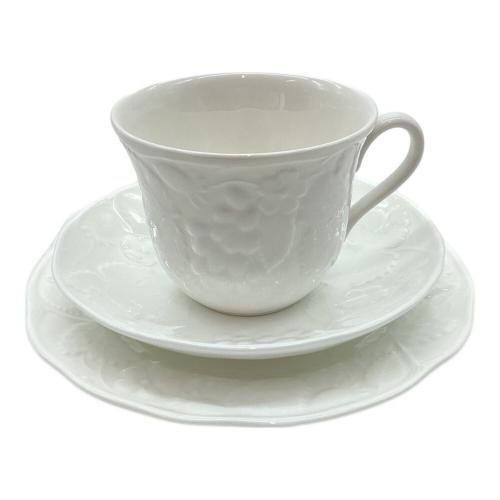 Wedgwood (ウェッジウッド) カップ&ソーサー&プレートセット ストロベリー&バイン