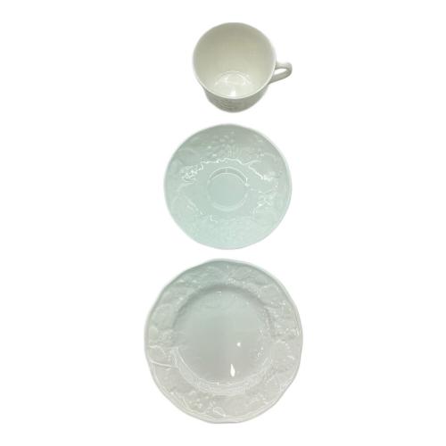 Wedgwood (ウェッジウッド) カップ&ソーサー&プレートセット ストロベリー&バイン