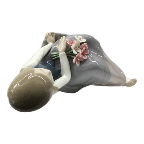 フィギュリン「あなたを待ちながら」9221 LLADRO(リヤドロ)
