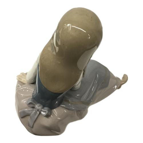 フィギュリン「あなたを待ちながら」9221 LLADRO(リヤドロ)