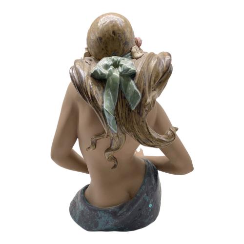 LLADRO (リヤドロ) フィギュリン  A tribute to peace（平和への賛辞）