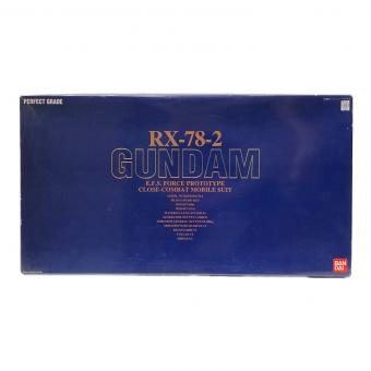 BANDAI (バンダイ) PG 1/60 RX-78-2 ガンダム ガンプラ 機動戦士ガンダム