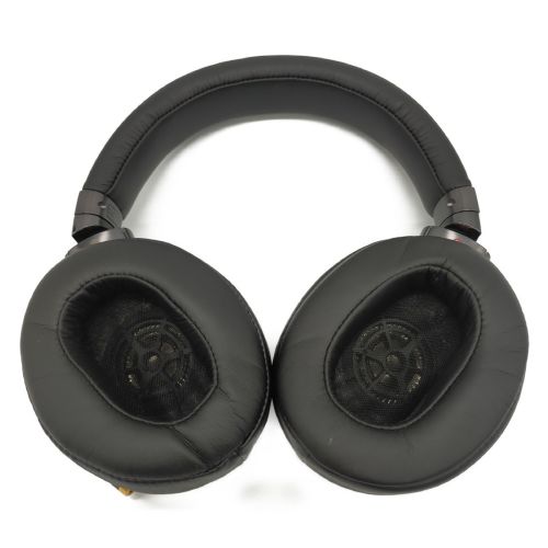 SONY (ソニー) ステレオヘッドホン MDR-1A 14年発売 動作確認済み -