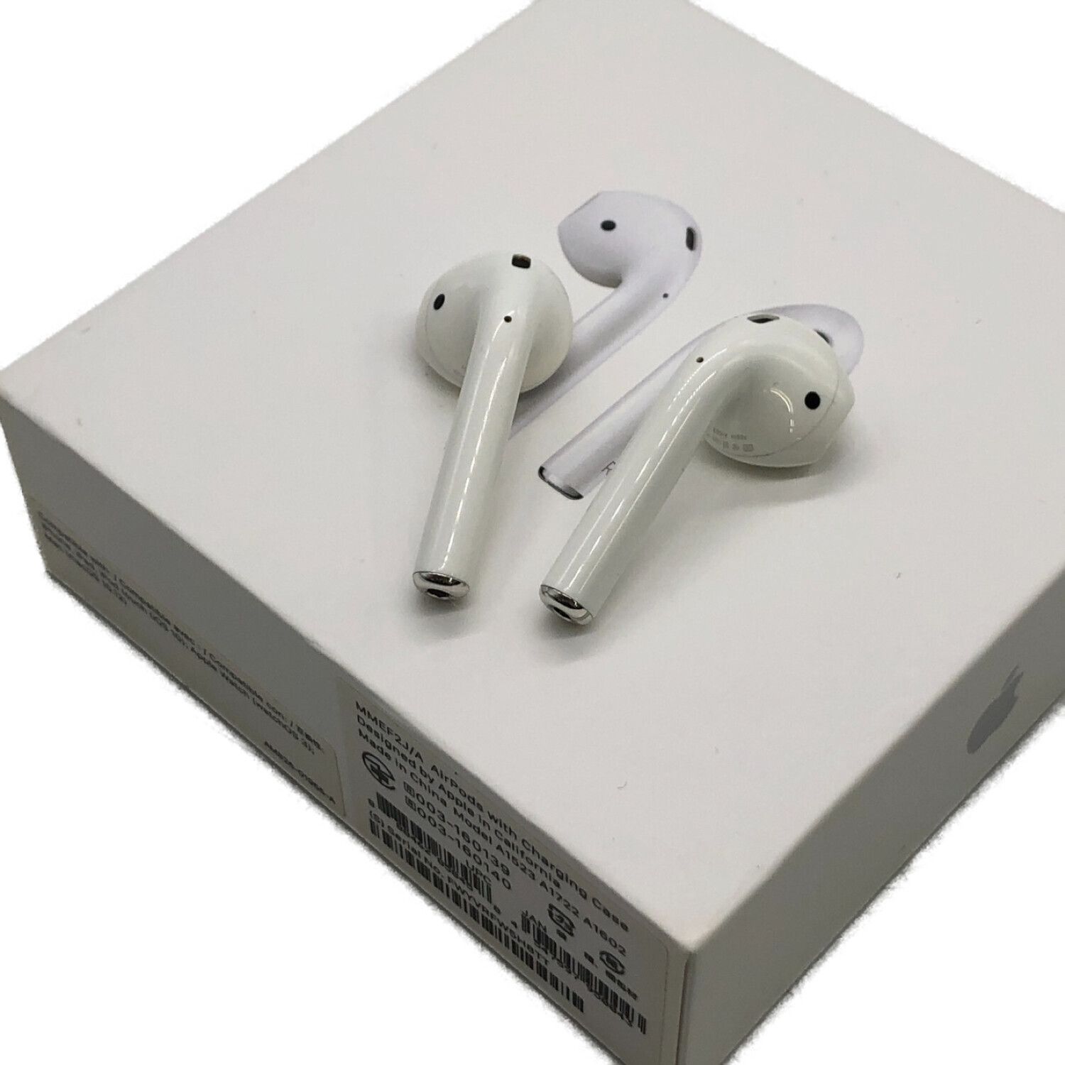 Apple AirPods MMEF2J A ケースと 箱 - ヘッドホン