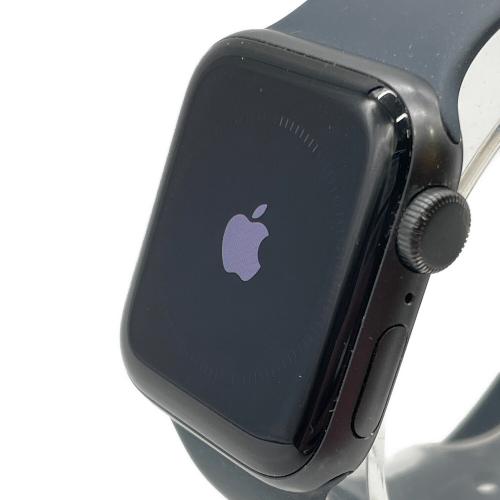 Apple (アップル) Apple Watch SE(第一世代) NIKE A2351 GPSモデル ケースサイズ:40㎜ 〇 バッテリー:Bランク(83%) ■