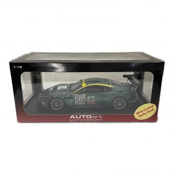 AUTOart 1/18 アストンマーティンDBR9 2005年 ミニカー