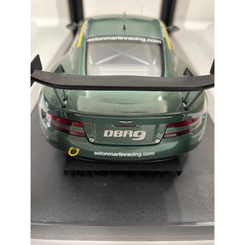 AUTOart 1/18 アストンマーティンDBR9 2005年 ミニカー