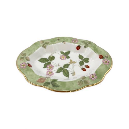 Wedgwood (ウェッジウッド) トレー シルバー NEW ワイルドストロベリー