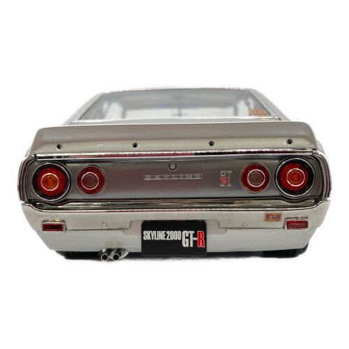 京商 (キョウショウ) ダイキャストカー NISSAN SKYLINE 2000 GT-R（KPGC110)  1:18