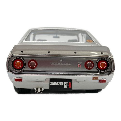 京商 (キョウショウ) ダイキャストカー NISSAN SKYLINE 2000 GT-R (KPGC110) 1:18 No.08255S　ケンメリスカイライン