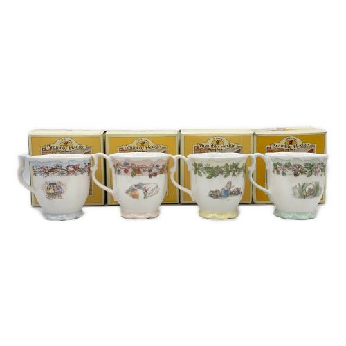 ROYAL DOULTON (ロイヤルドルトン) マグカップ ウインタービーカー ブランブリーヘッジ 4Pセット