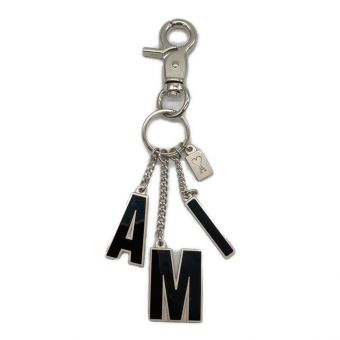 ami (アミ) キーホルダー
