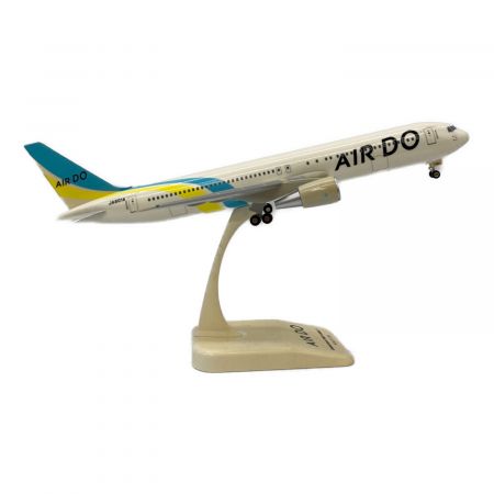 AIR DO 航空機模型  BOEING767-300 HD20001　日焼け有