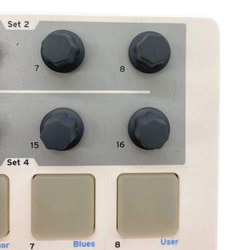 arturia (アートリア) BEATSTEP 通電確認のみ