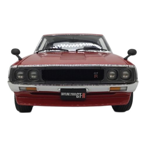 京商 (キョウショウ) モデルカー レッド 1:18 NISSAN SKYLINE 2000 GT-R KPGC110 (ニッサン スカイライン 2000 GT-R KPGC110) STREET SPORTS