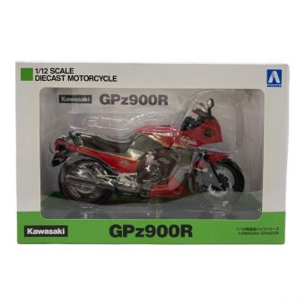 アオシマ モデルカー KAWASAKI GPZ900R 1/12 ダイキャストモーターサイクル