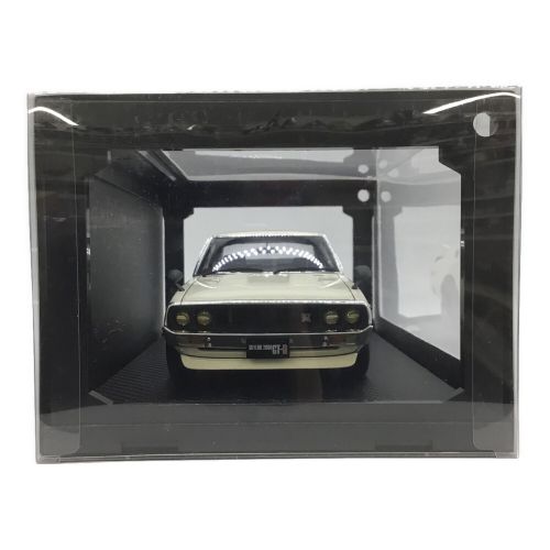 ignition model (イグニッションモデル) ダイキャストカー 窓浮き有 1/18 Nissan Skyline 2000 GT-R KPGC110 (日産 スカイライン 2000 GT-R KPGC110) ホワイト 0224