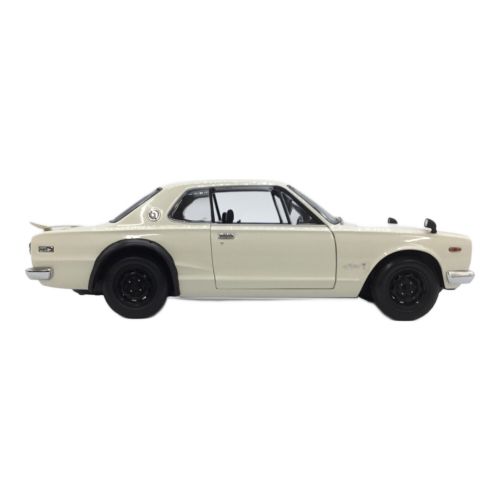 京商 (キョウショウ) ダイキャストカー 1:18 NISSAN SKYLINE 2000 GT-R (KPGC10) / (ニッサン スカイライン 2000 GT-R (KPGC10)) 08125W