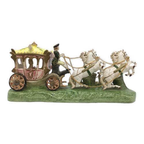 フィギュリン 馬車